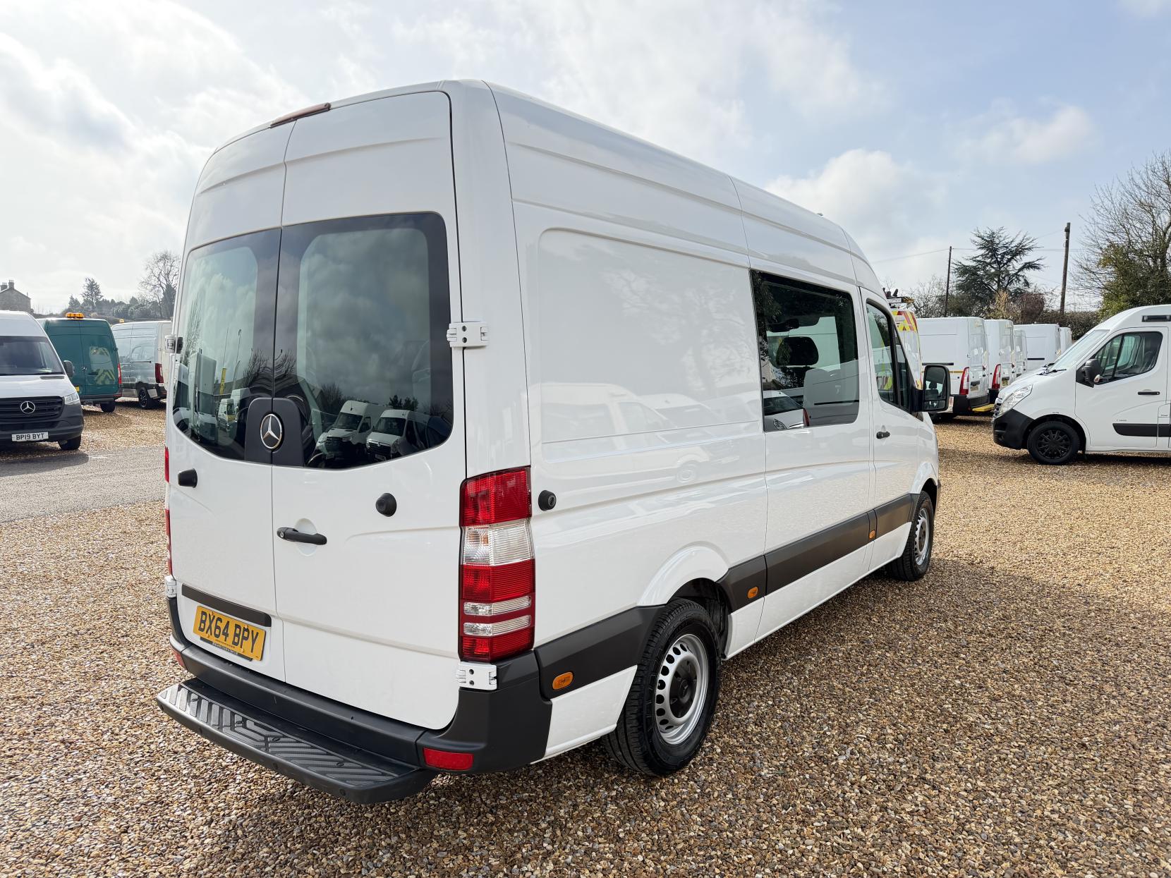 Mercedes-Benz Sprinter 2.1 313 CDi Panel Van 4dr Diesel Manual RWD L2 (129 bhp)