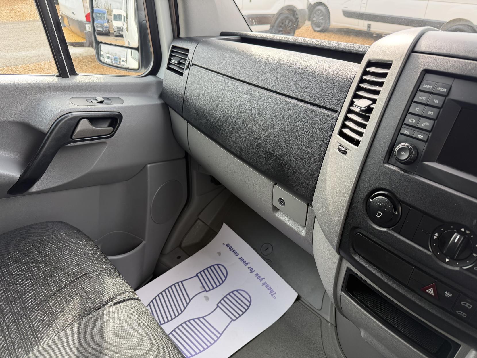 Mercedes-Benz Sprinter 2.1 313 CDi Panel Van 4dr Diesel Manual RWD L2 (129 bhp)