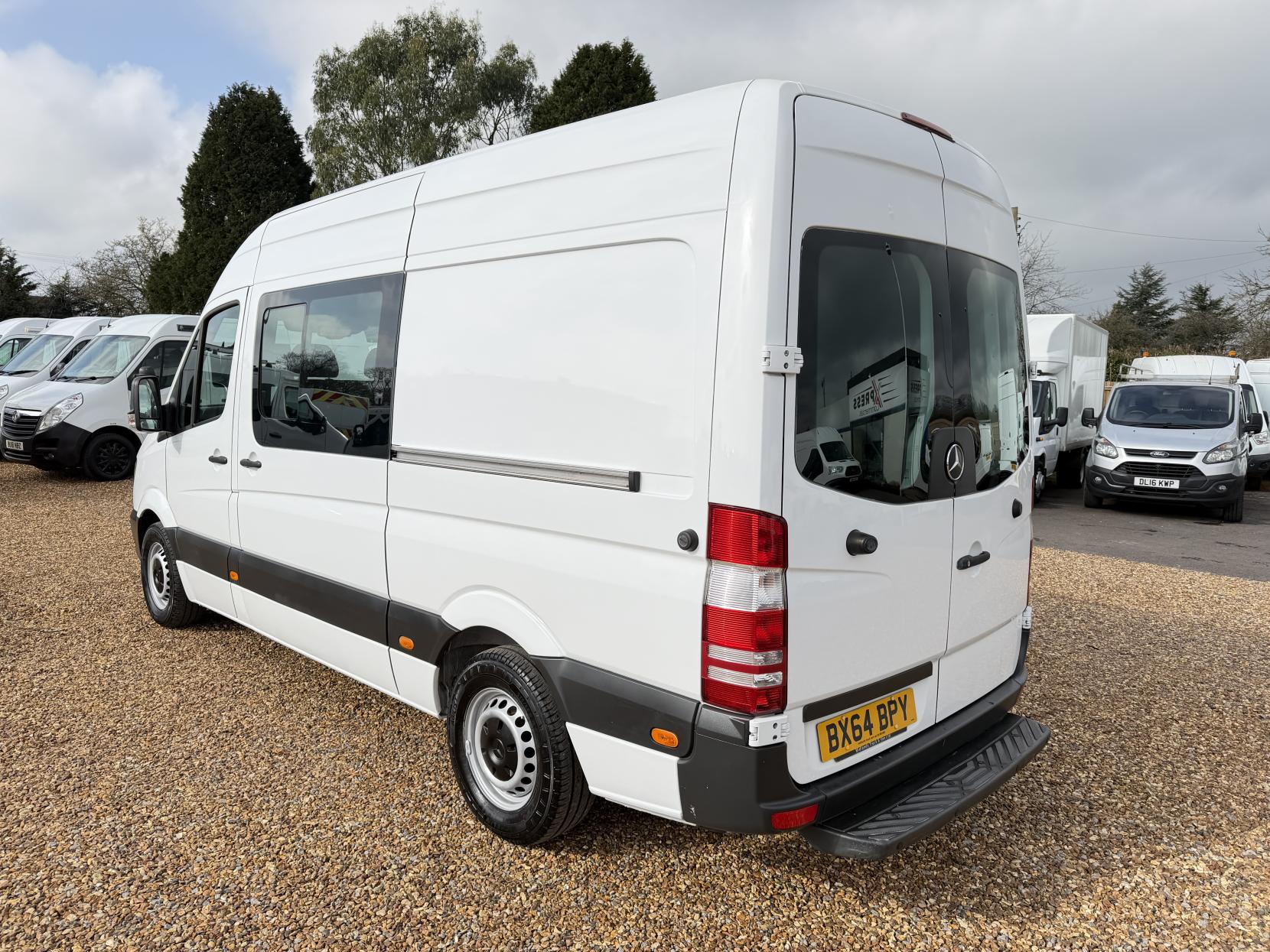 Mercedes-Benz Sprinter 2.1 313 CDi Panel Van 4dr Diesel Manual RWD L2 (129 bhp)