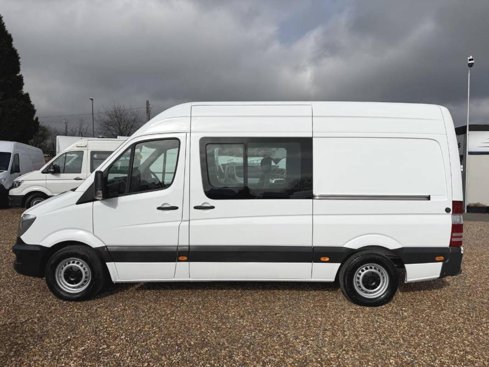 Mercedes-Benz Sprinter 2.1 313 CDi Panel Van 4dr Diesel Manual RWD L2 (129 bhp)