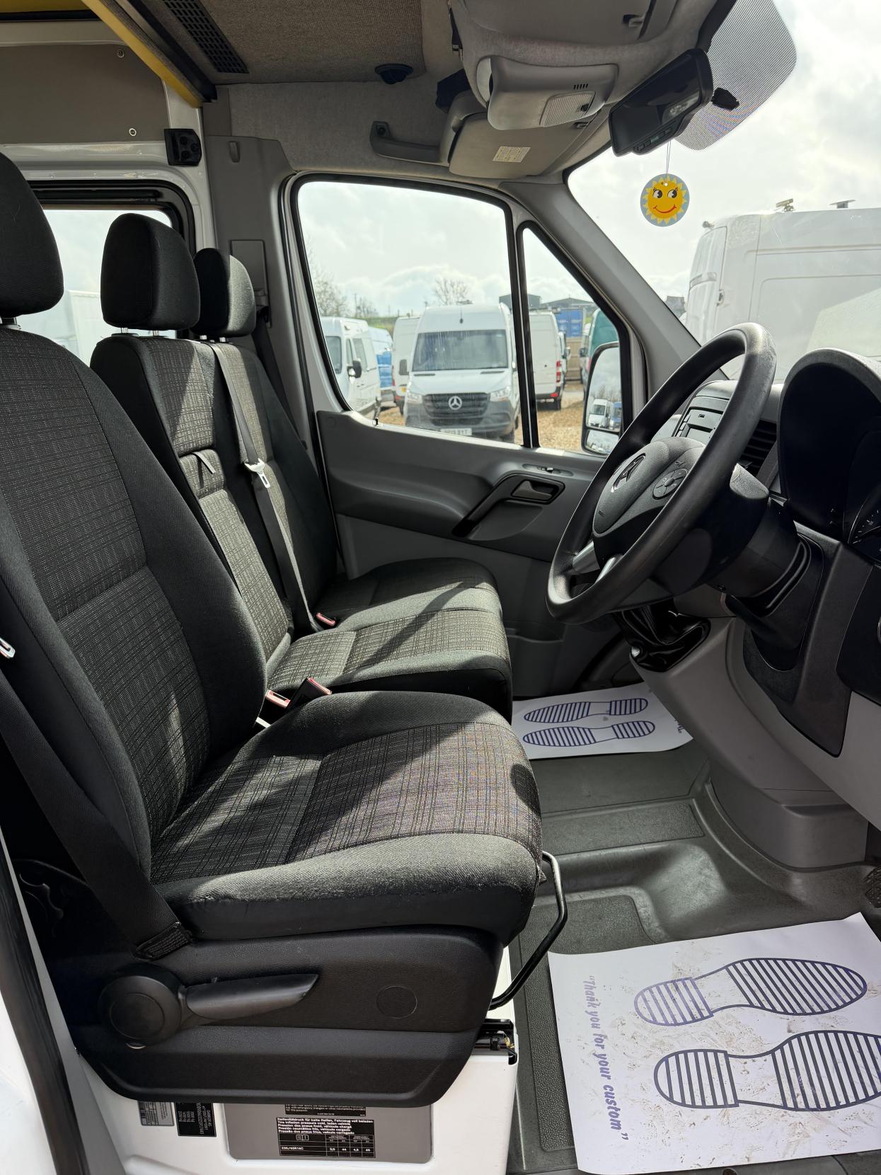 Mercedes-Benz Sprinter 2.1 313 CDi Panel Van 4dr Diesel Manual RWD L2 (129 bhp)