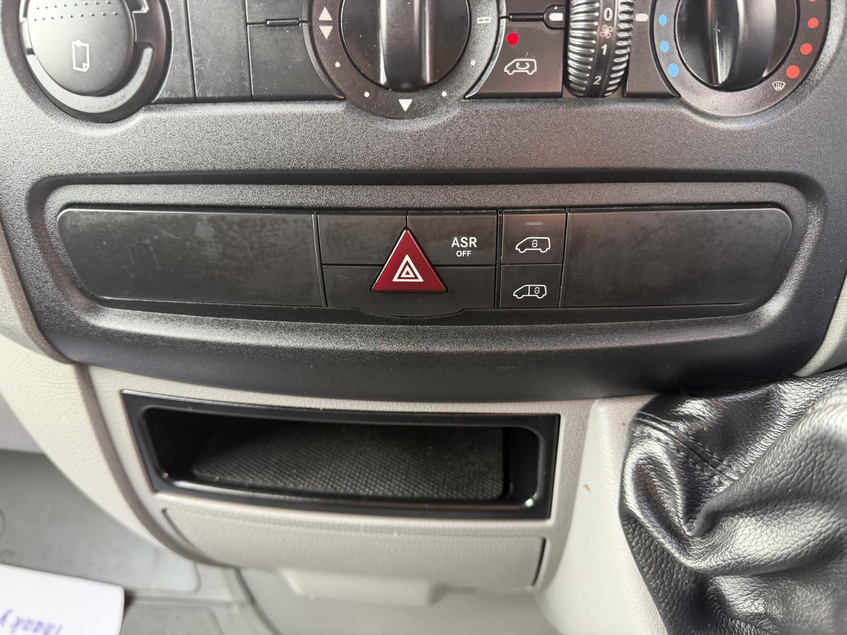 Mercedes-Benz Sprinter 2.1 313 CDi Panel Van 4dr Diesel Manual RWD L2 (129 bhp)