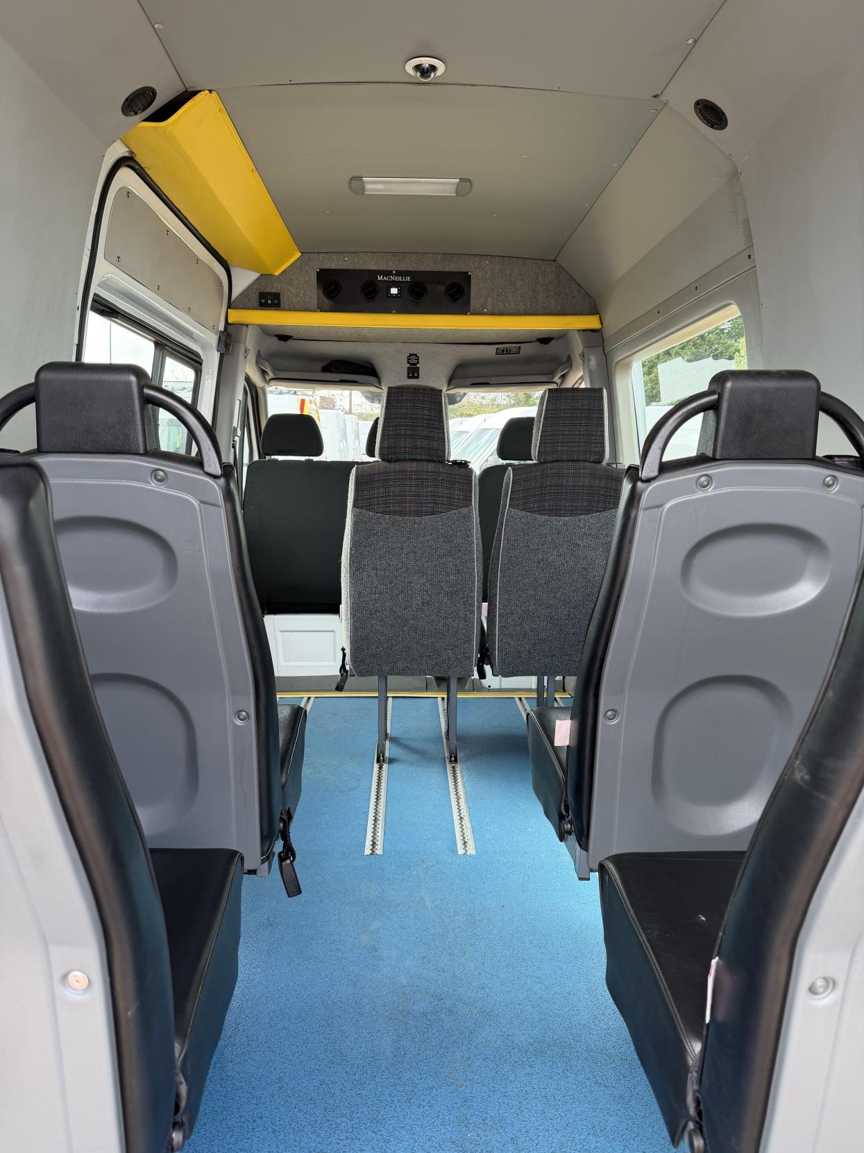 Mercedes-Benz Sprinter 2.1 313 CDi Panel Van 4dr Diesel Manual RWD L2 (129 bhp)