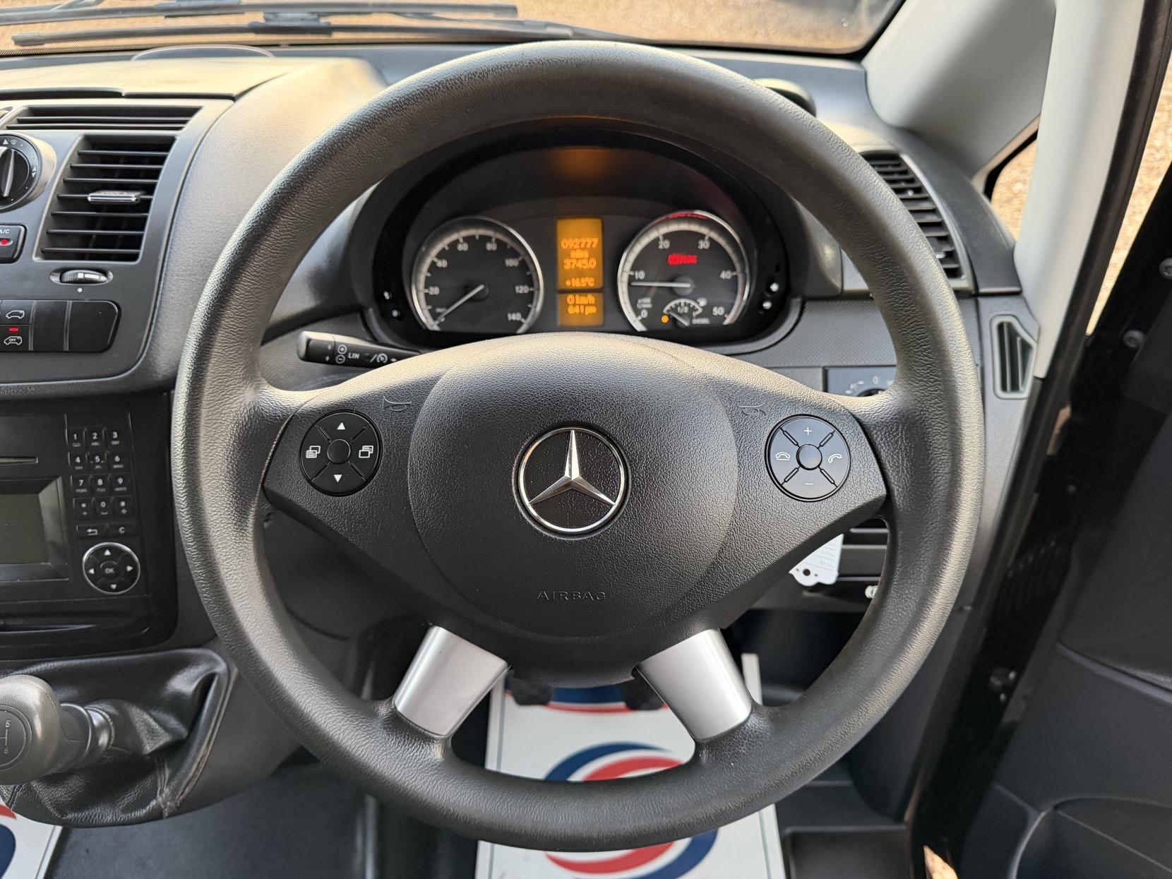 2015 Mercedes-Benz Vito 2.1 113 CDi Panel Van 5dr Diesel Manual L1 (198 g/km, 136 bhp) - Thumbnail 13