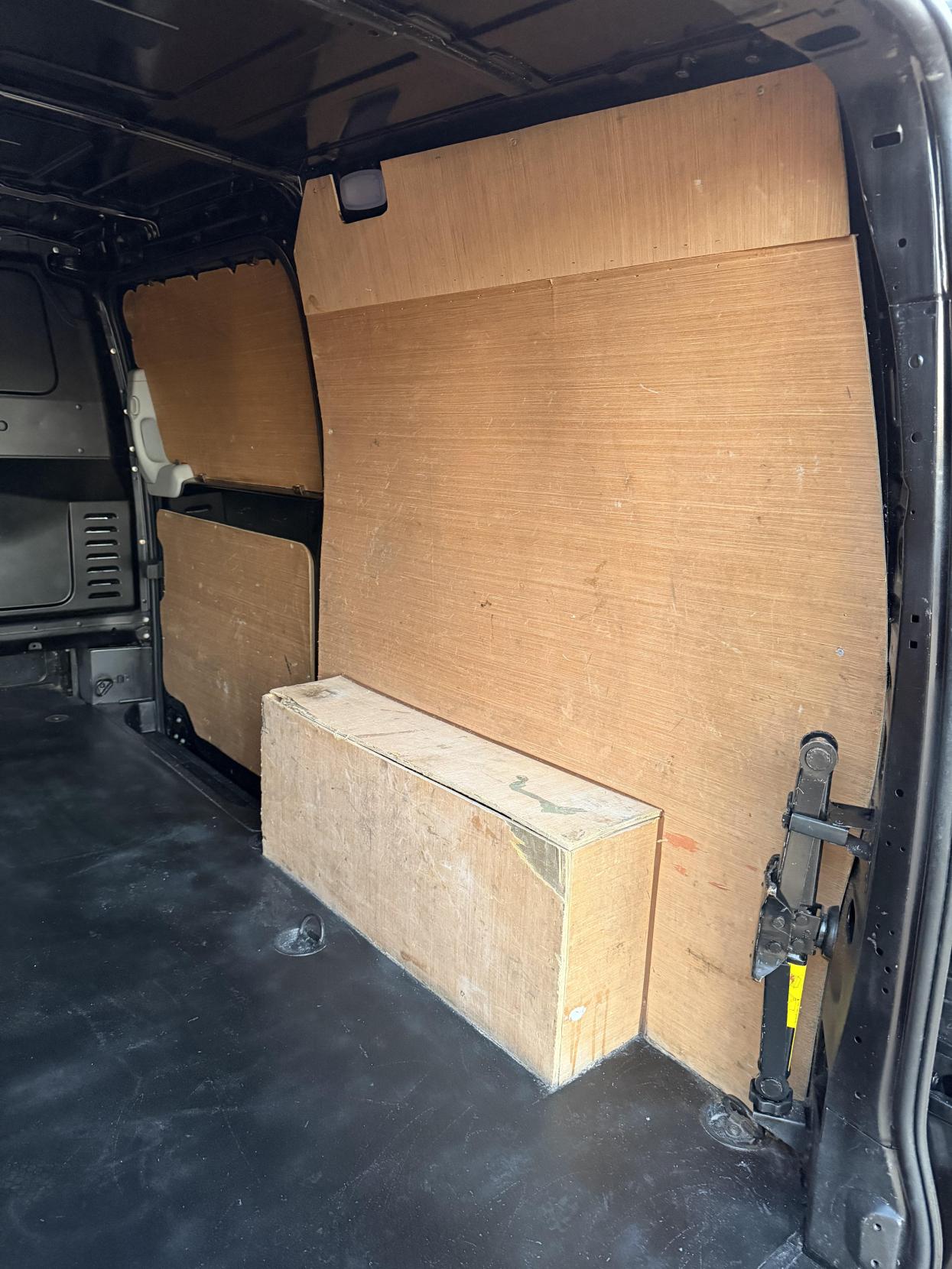 2015 Mercedes-Benz Vito 2.1 113 CDi Panel Van 5dr Diesel Manual L1 (198 g/km, 136 bhp) - Thumbnail 35