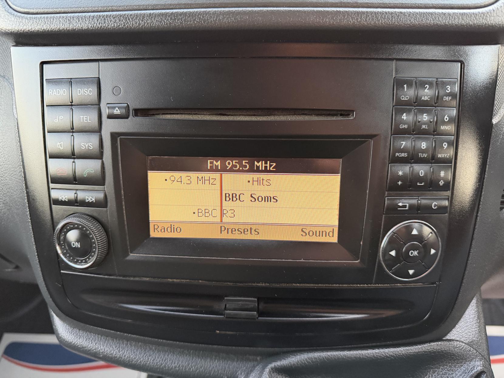 2015 Mercedes-Benz Vito 2.1 113 CDi Panel Van 5dr Diesel Manual L1 (198 g/km, 136 bhp) - Thumbnail 15