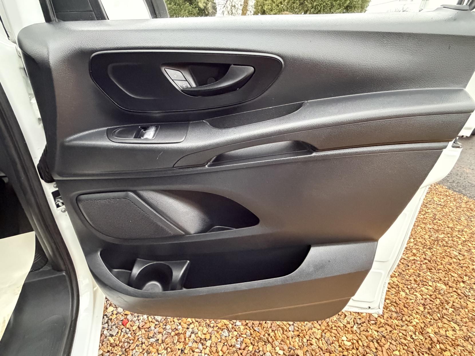 Mercedes-Benz Vito 2.1 114 CDI BlueTEC Panel Van 6dr Diesel Manual RWD L2 Euro 6 (136 ps)