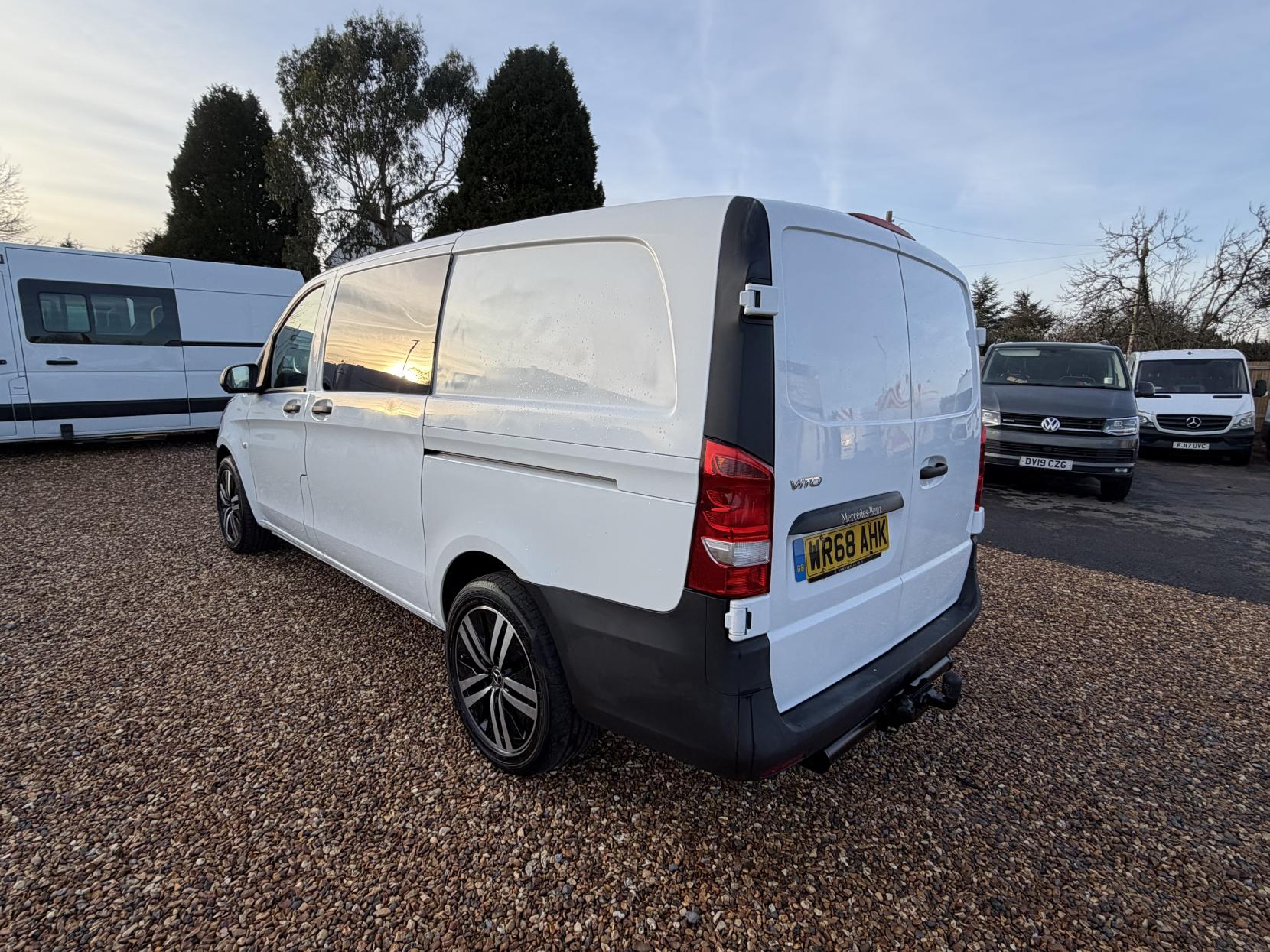 Mercedes-Benz Vito 2.1 114 CDI BlueTEC Panel Van 6dr Diesel Manual RWD L2 Euro 6 (136 ps)