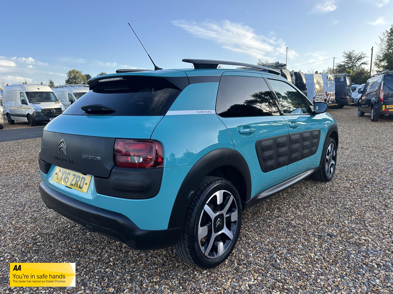 Citroen C4 Cactus 1.6 BlueHDi Flair Edition Hatchback 5dr Diesel Manual Euro 6 (100 ps)