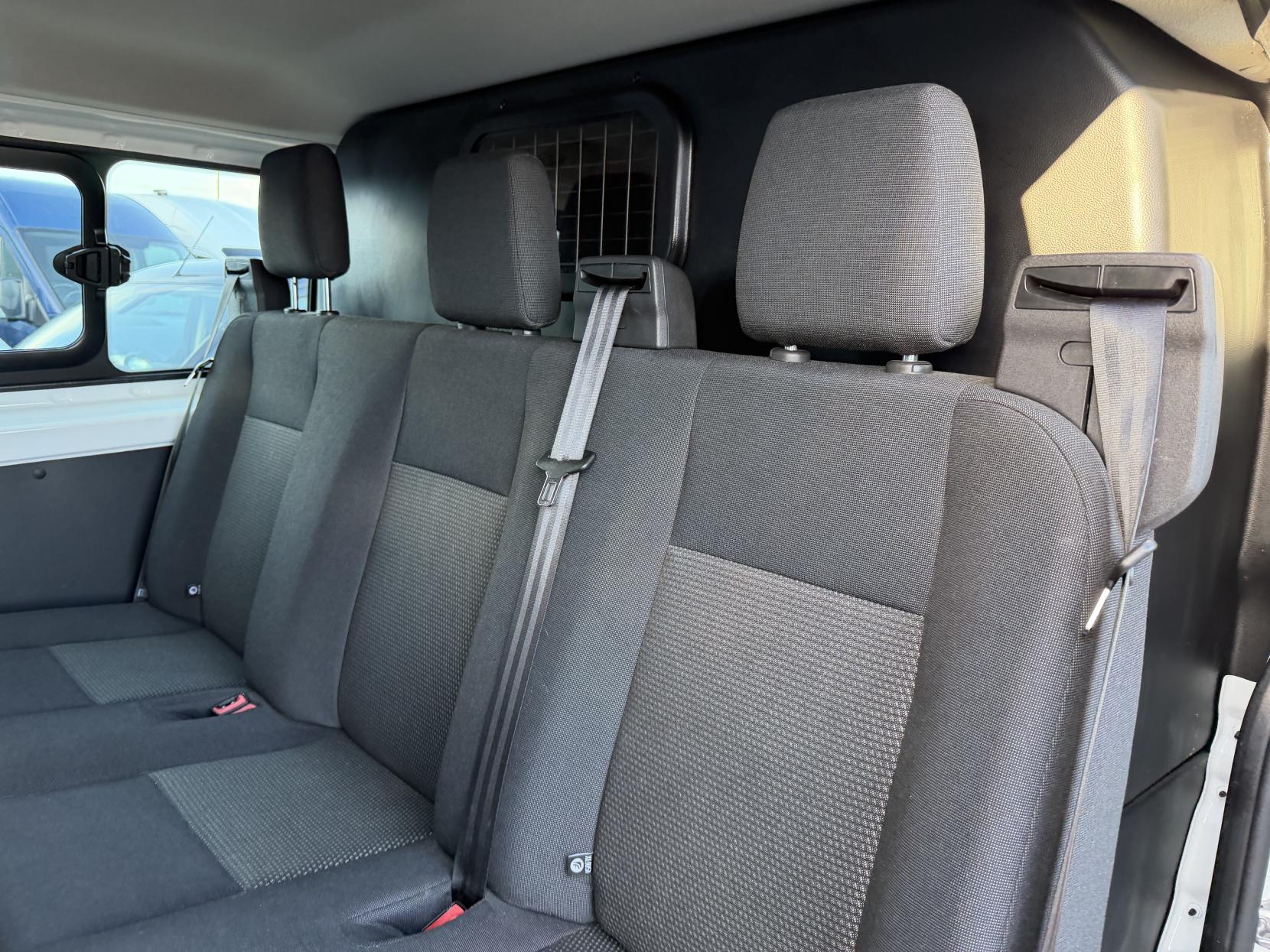 Ford Transit Custom 2.0 TDCi 310 Panel Van 5dr Diesel Manual L2 H1 (167 g/km, 104 bhp)