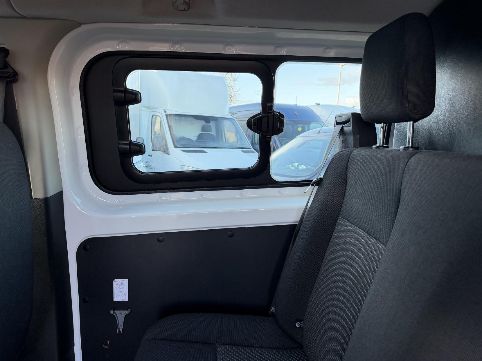 Ford Transit Custom 2.0 TDCi 310 Panel Van 5dr Diesel Manual L2 H1 (167 g/km, 104 bhp)