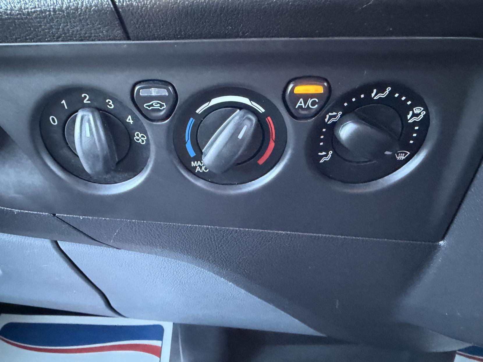 Ford Transit Custom 2.0 TDCi 310 Panel Van 5dr Diesel Manual L2 H1 (167 g/km, 104 bhp)