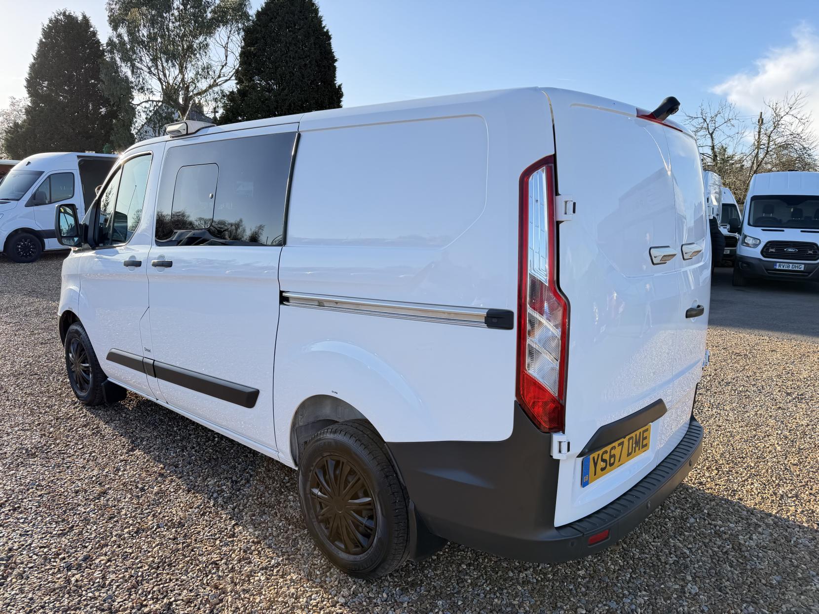 Ford Transit Custom 2.0 TDCi 310 Panel Van 5dr Diesel Manual L2 H1 (167 g/km, 104 bhp)