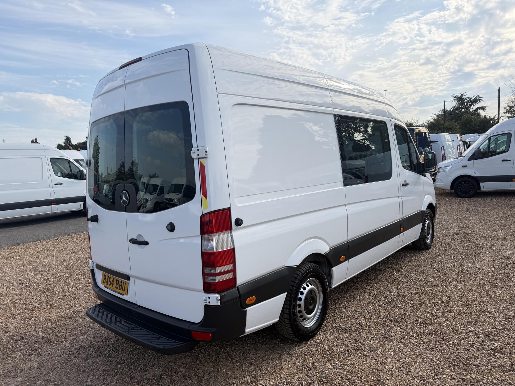 2014 Mercedes-Benz Sprinter 2.1 313 CDi Panel Van 4dr Diesel Manual RWD L2 (129 bhp) - Thumbnail 11