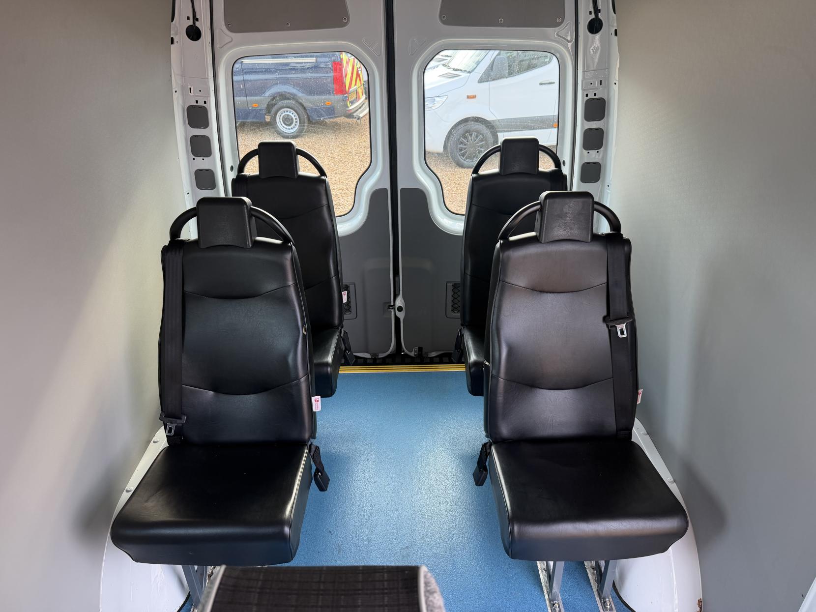 2014 Mercedes-Benz Sprinter 2.1 313 CDi Panel Van 4dr Diesel Manual RWD L2 (129 bhp) - Thumbnail 41
