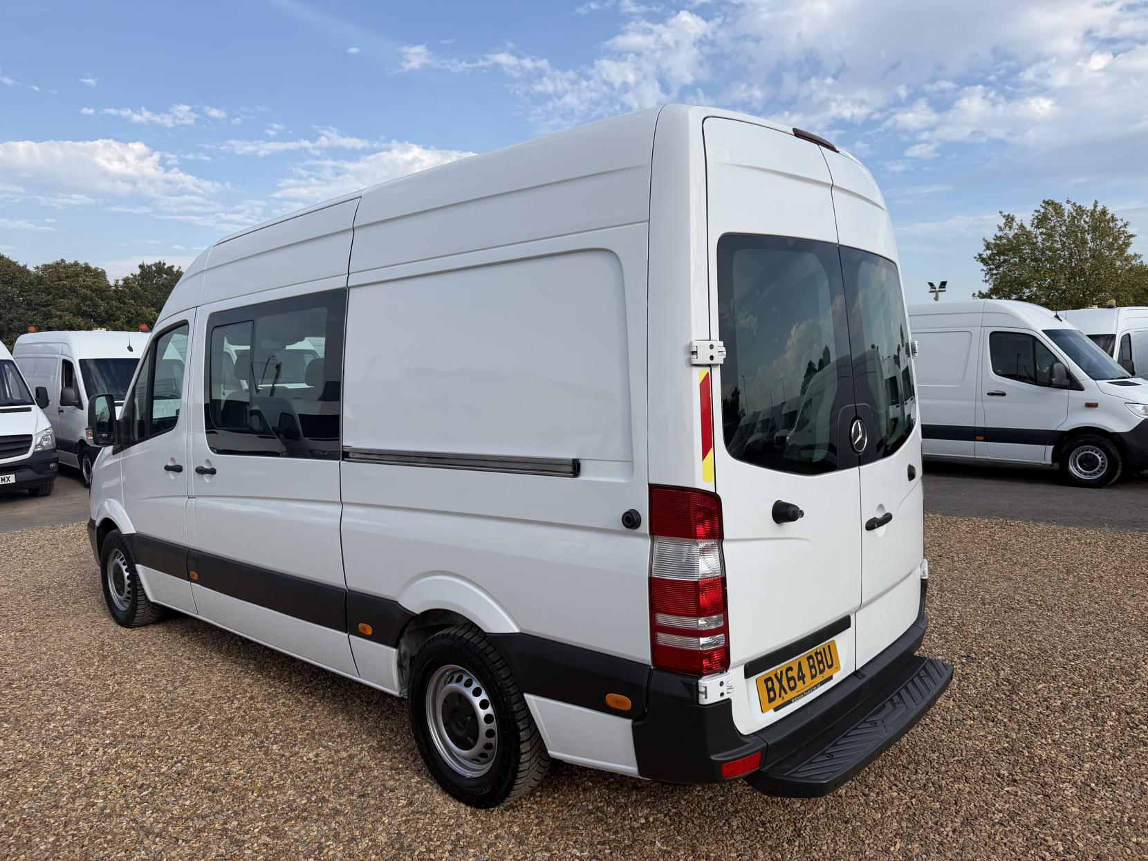 2014 Mercedes-Benz Sprinter 2.1 313 CDi Panel Van 4dr Diesel Manual RWD L2 (129 bhp) - Thumbnail 9