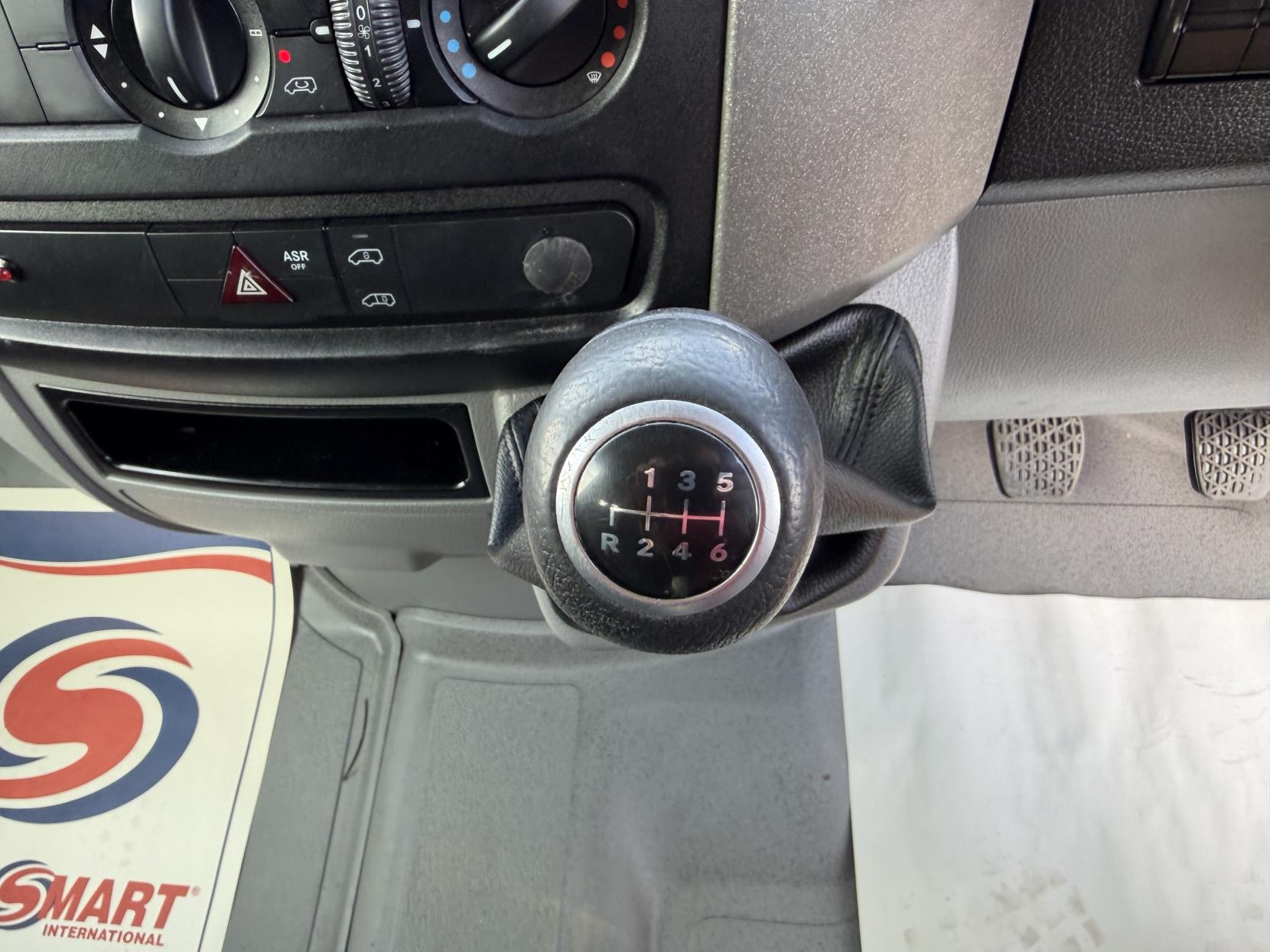 2014 Mercedes-Benz Sprinter 2.1 313 CDi Panel Van 4dr Diesel Manual RWD L2 (129 bhp) - Thumbnail 26
