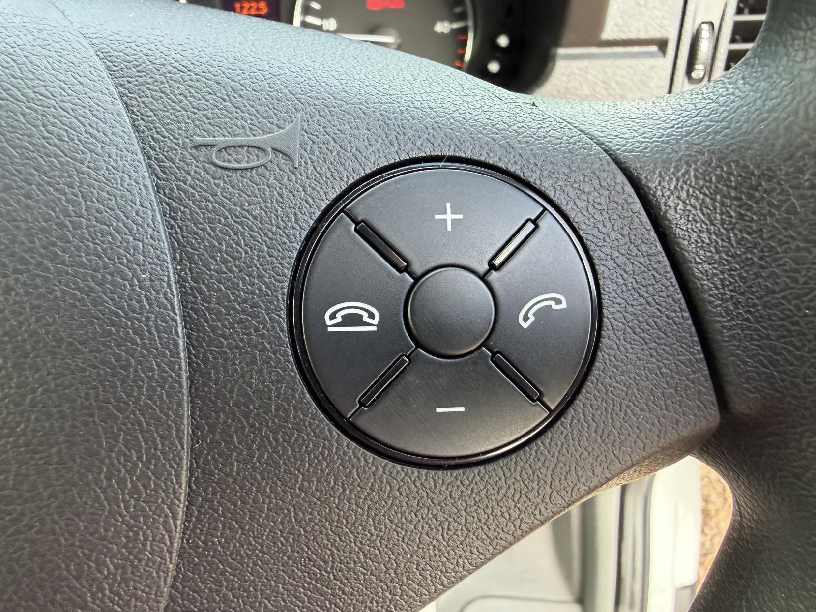 2014 Mercedes-Benz Sprinter 2.1 313 CDi Panel Van 4dr Diesel Manual RWD L2 (129 bhp) - Thumbnail 20