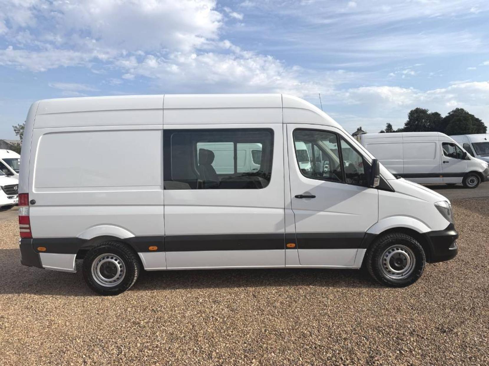 2014 Mercedes-Benz Sprinter 2.1 313 CDi Panel Van 4dr Diesel Manual RWD L2 (129 bhp) - Thumbnail 12