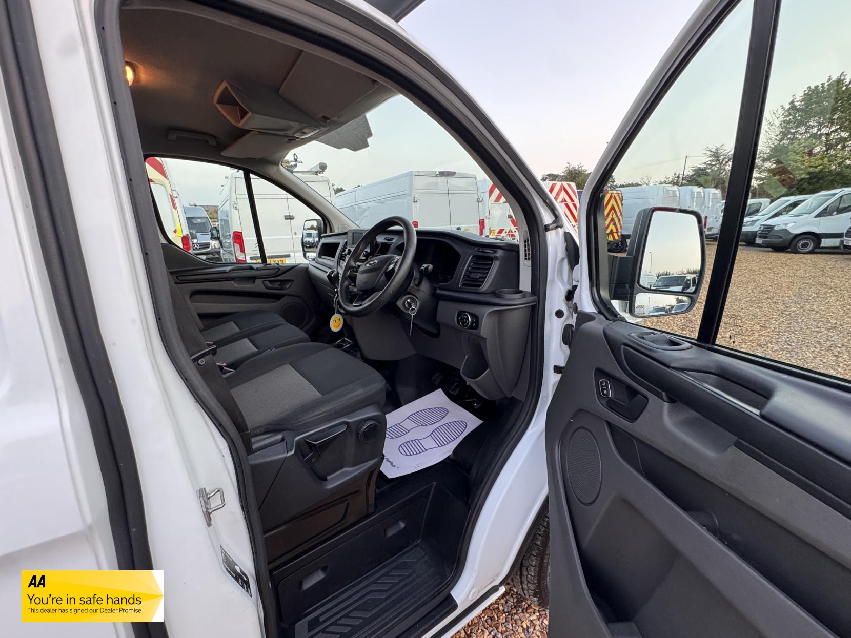 Ford Transit Custom 2.0 300 EcoBlue Leader Panel Van 5dr Diesel Manual L1 H1 Euro 6 (s/s) (105 ps)