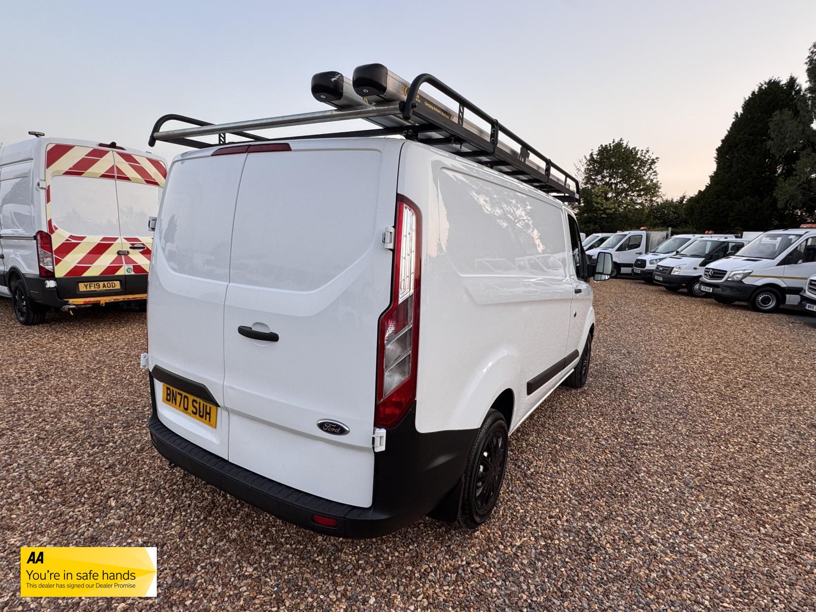 Ford Transit Custom 2.0 300 EcoBlue Leader Panel Van 5dr Diesel Manual L1 H1 Euro 6 (s/s) (105 ps)