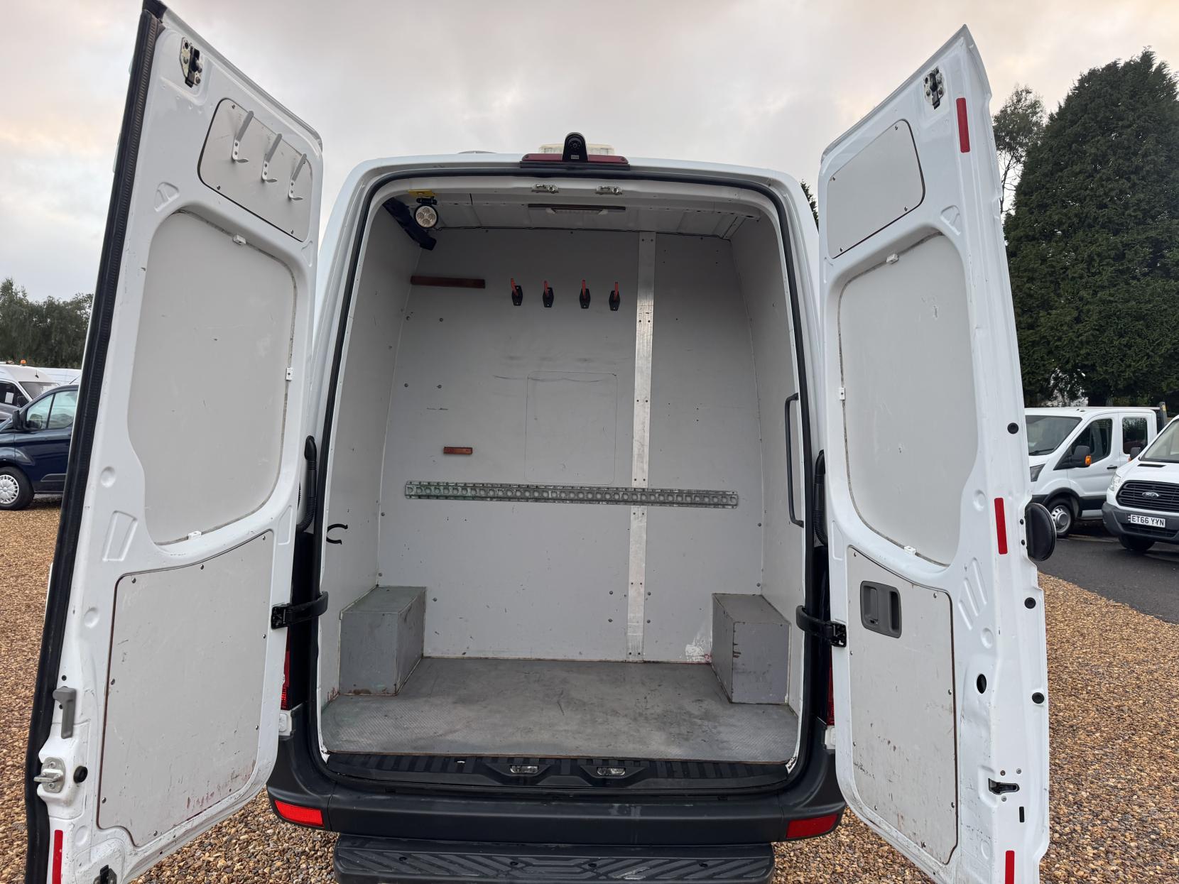 Mercedes-Benz Sprinter 2.1 314 CDi Panel Van 5dr Diesel Manual RWD L2 (213 g/km, 140 bhp)