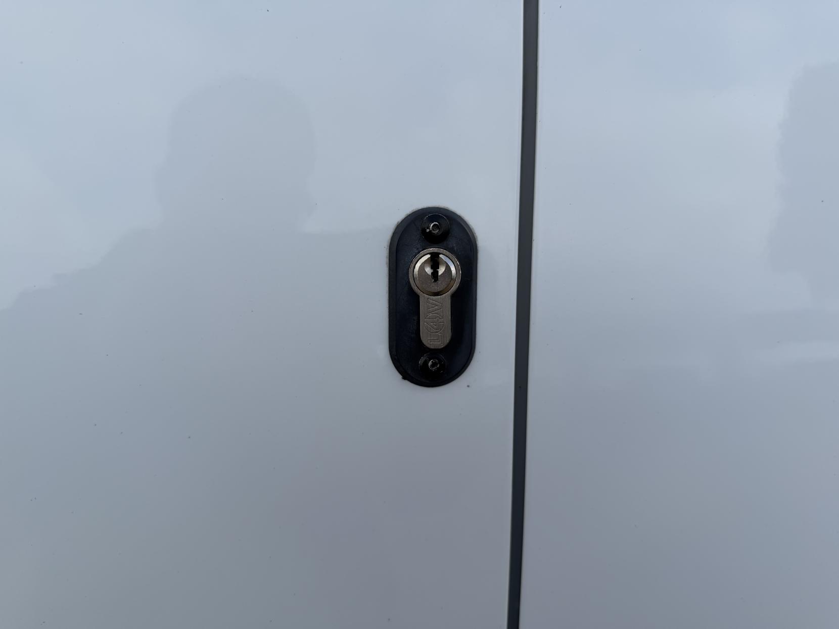 Mercedes-Benz Vito 2.1 114 CDI BlueTEC Panel Van 6dr Diesel Manual RWD L2 Euro 6 (136 ps)