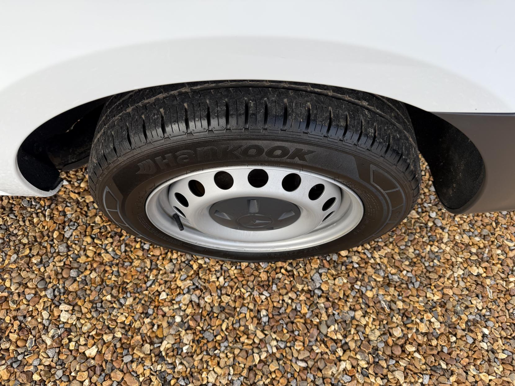 Mercedes-Benz Vito 2.1 114 CDI BlueTEC Panel Van 6dr Diesel Manual RWD L2 Euro 6 (136 ps)