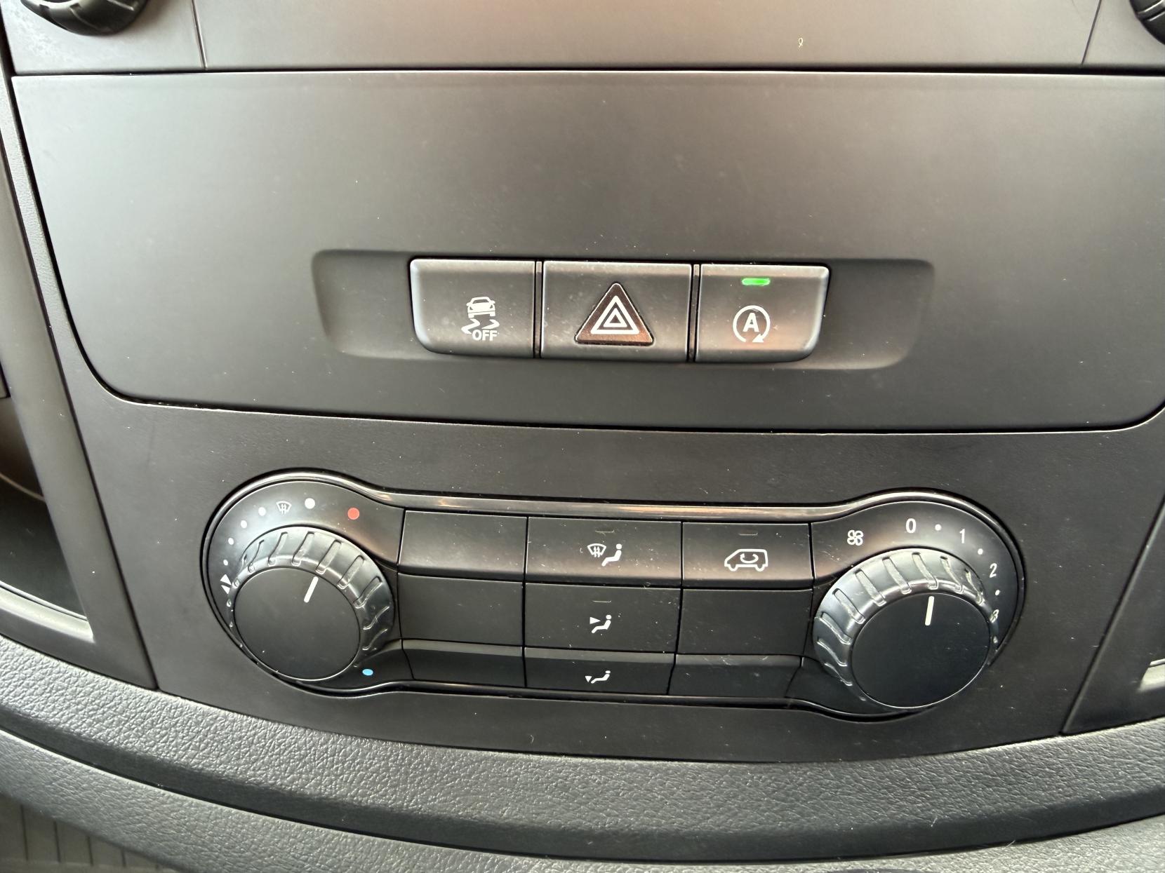 Mercedes-Benz Vito 2.1 114 CDI BlueTEC Panel Van 6dr Diesel Manual RWD L2 Euro 6 (136 ps)