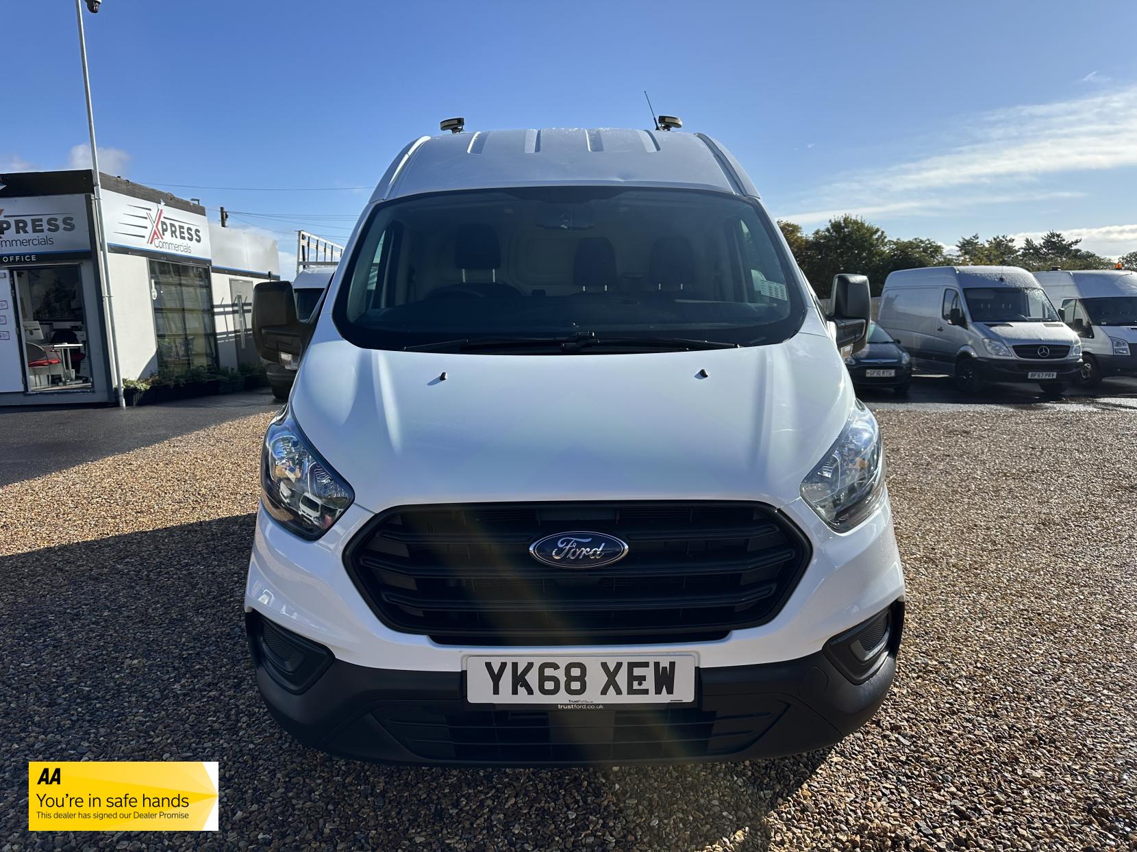 Ford Transit Custom 2.0 320 EcoBlue Panel Van 5dr Diesel Manual L2 H2 Euro 6 (130 ps)