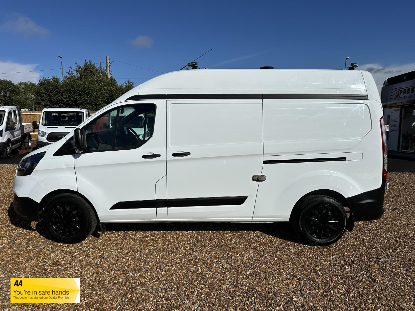 Ford Transit Custom 2.0 320 EcoBlue Panel Van 5dr Diesel Manual L2 H2 Euro 6 (130 ps)