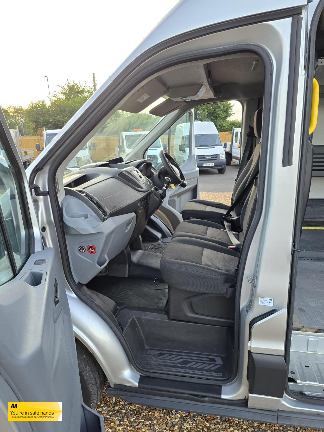 Ford Transit 2.2 TDCi 350 Panel Van 5dr Diesel Manual RWD L2 H3 Euro 5 (155 ps)