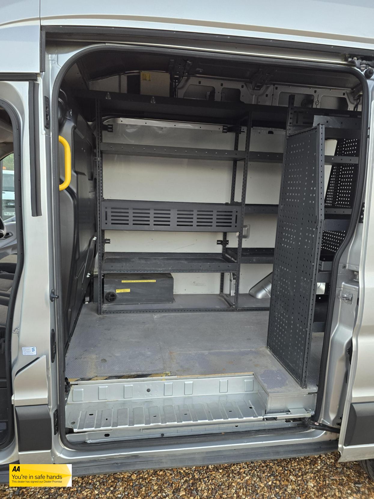 Ford Transit 2.2 TDCi 350 Panel Van 5dr Diesel Manual RWD L2 H3 Euro 5 (155 ps)