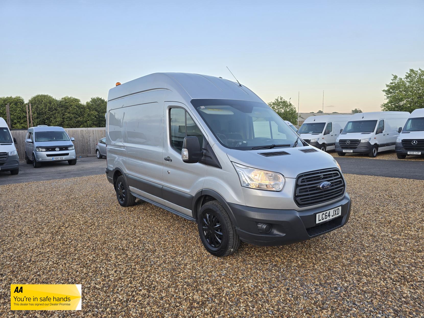 Ford Transit 2.2 TDCi 350 Panel Van 5dr Diesel Manual RWD L2 H3 Euro 5 (155 ps)
