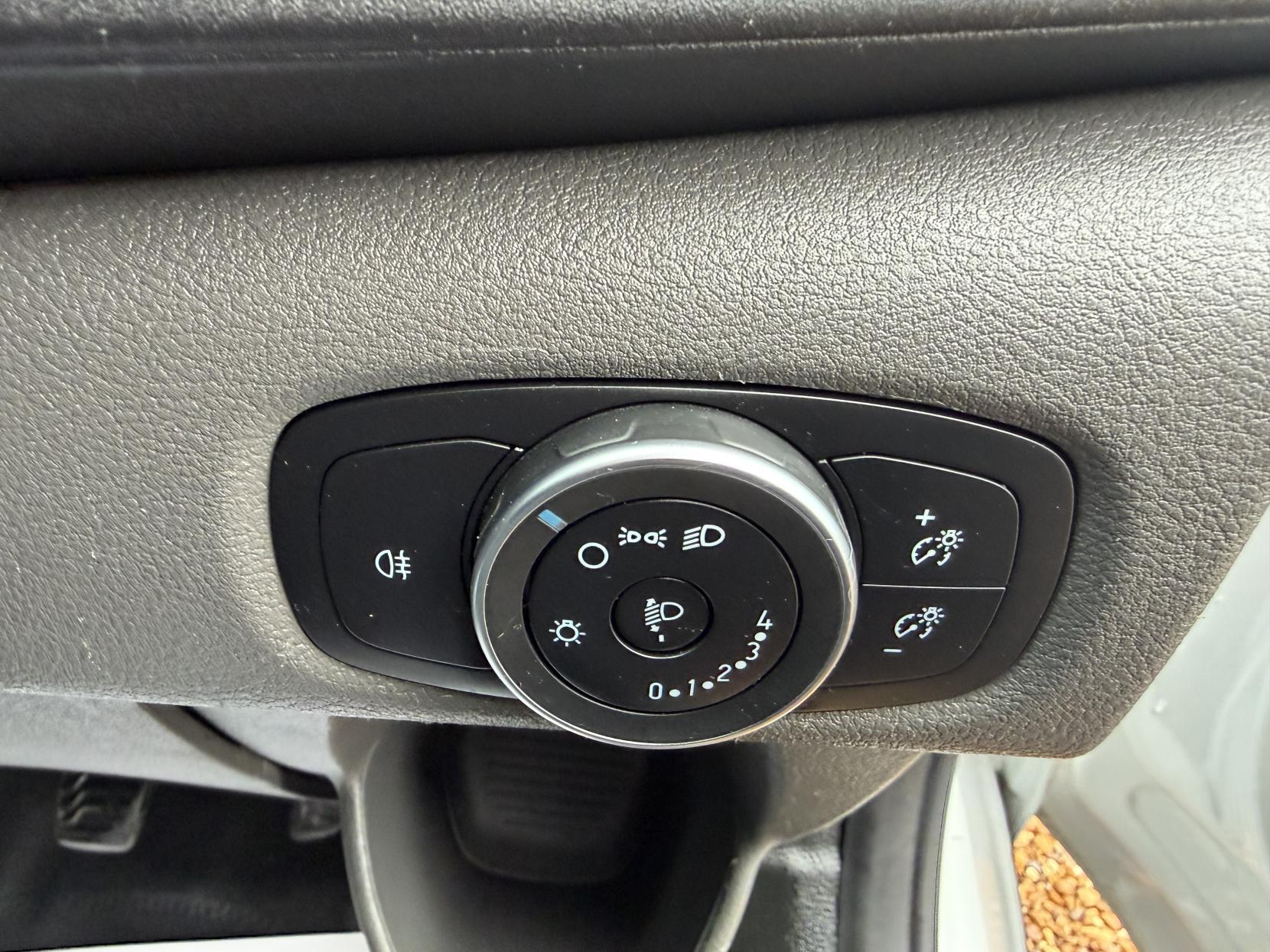 Ford Transit Custom 2.0 300 EcoBlue Leader Panel Van 5dr Diesel Manual L1 H1 Euro 6 (s/s) (105 ps)