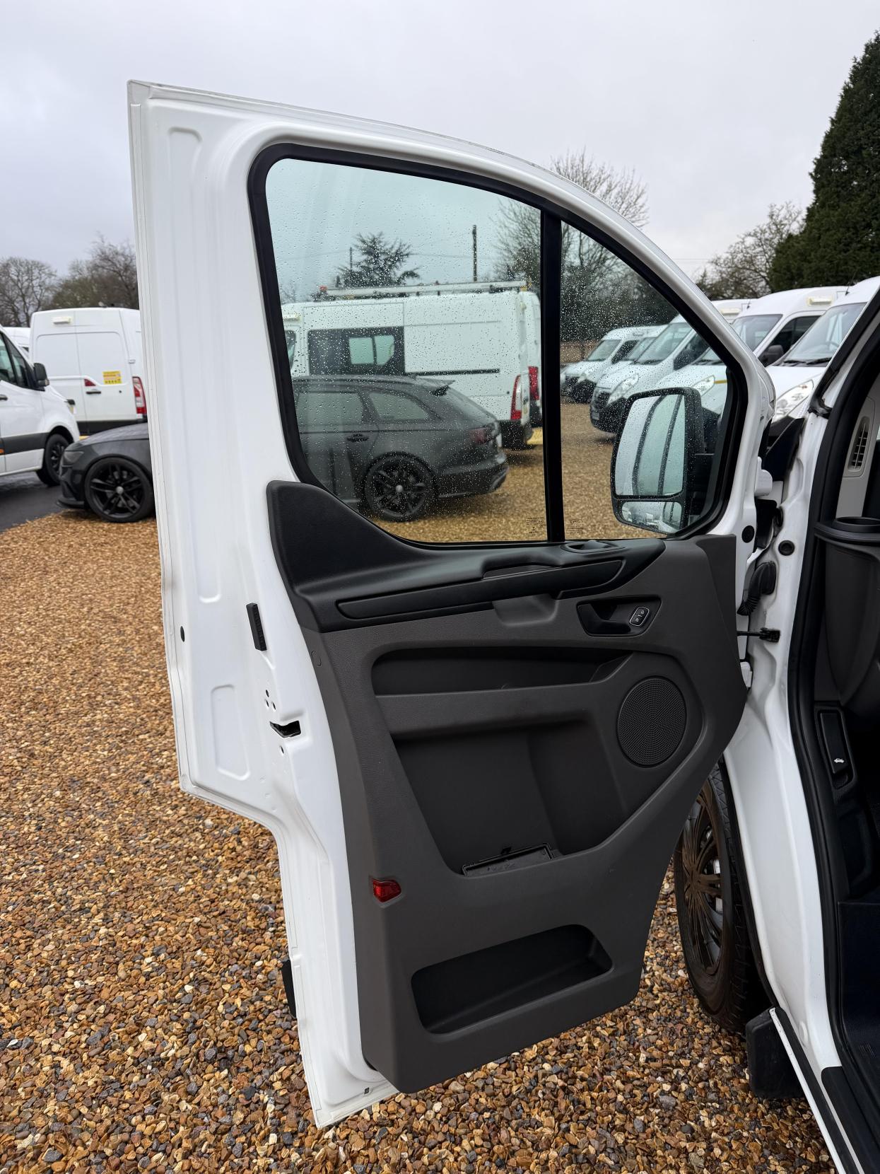 Ford Transit Custom 2.0 300 EcoBlue Leader Panel Van 5dr Diesel Manual L1 H1 Euro 6 (s/s) (105 ps)