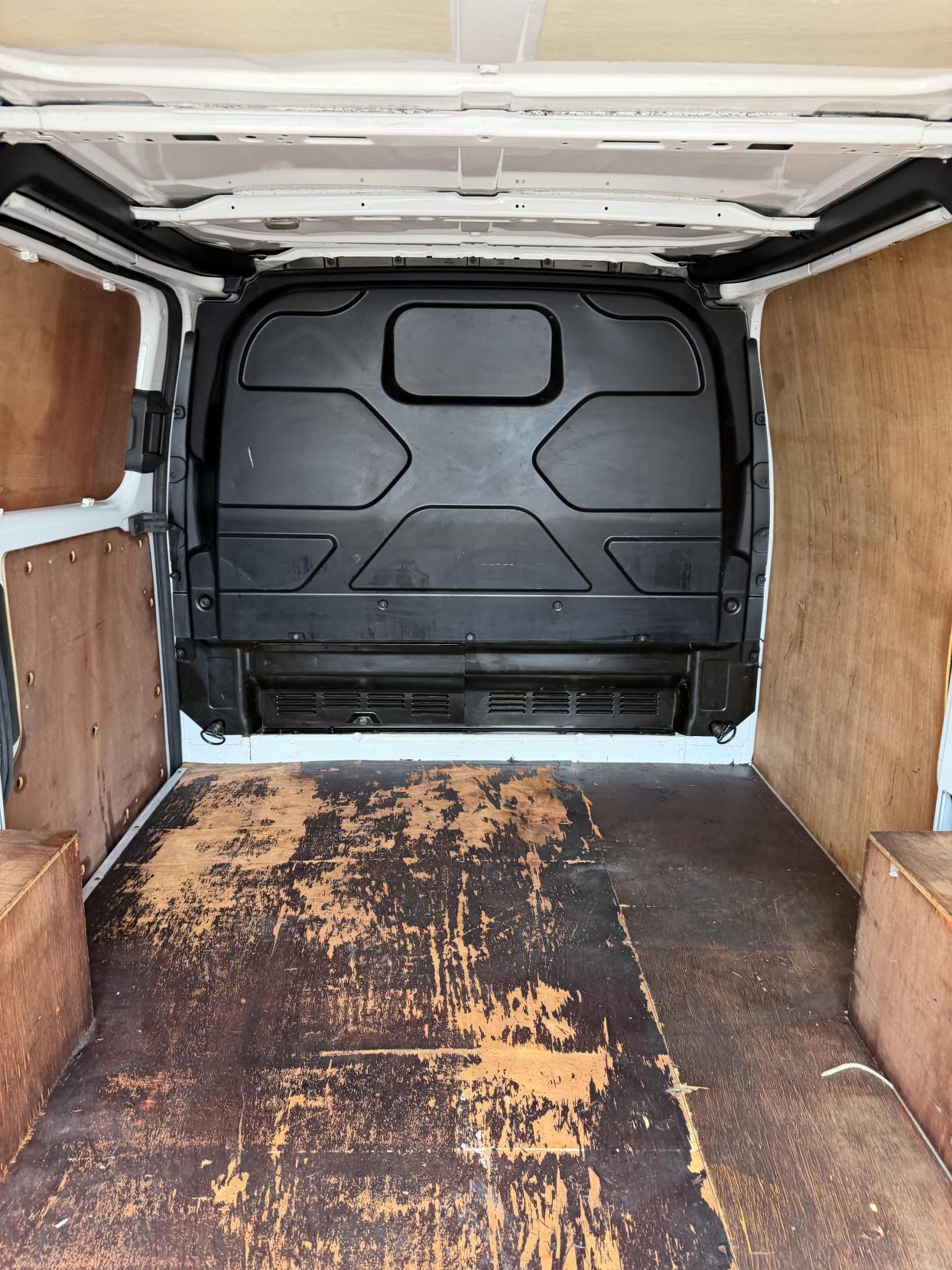 Ford Transit Custom 2.0 300 EcoBlue Leader Panel Van 5dr Diesel Manual L1 H1 Euro 6 (s/s) (105 ps)