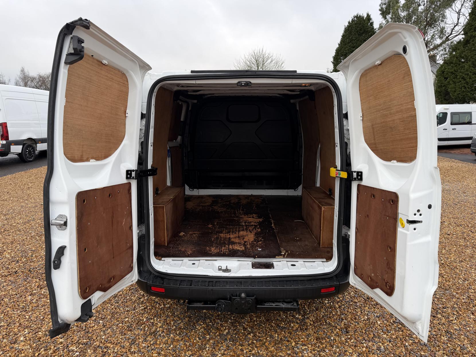 Ford Transit Custom 2.0 300 EcoBlue Leader Panel Van 5dr Diesel Manual L1 H1 Euro 6 (s/s) (105 ps)