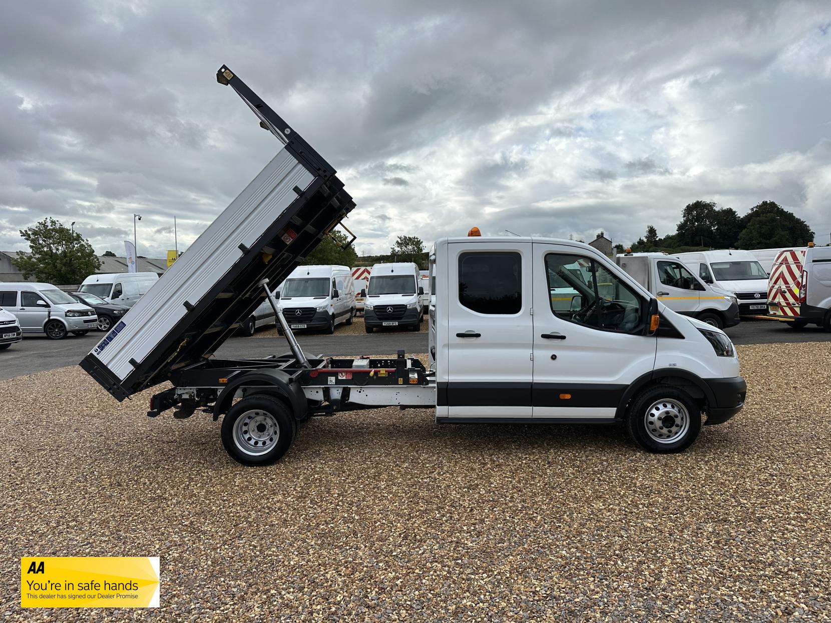 Ford Transit 2.0 350 EcoBlue Chassis Double Cab 4dr Diesel Manual RWD L3 H1 Euro 6 (DRW) (130 ps)