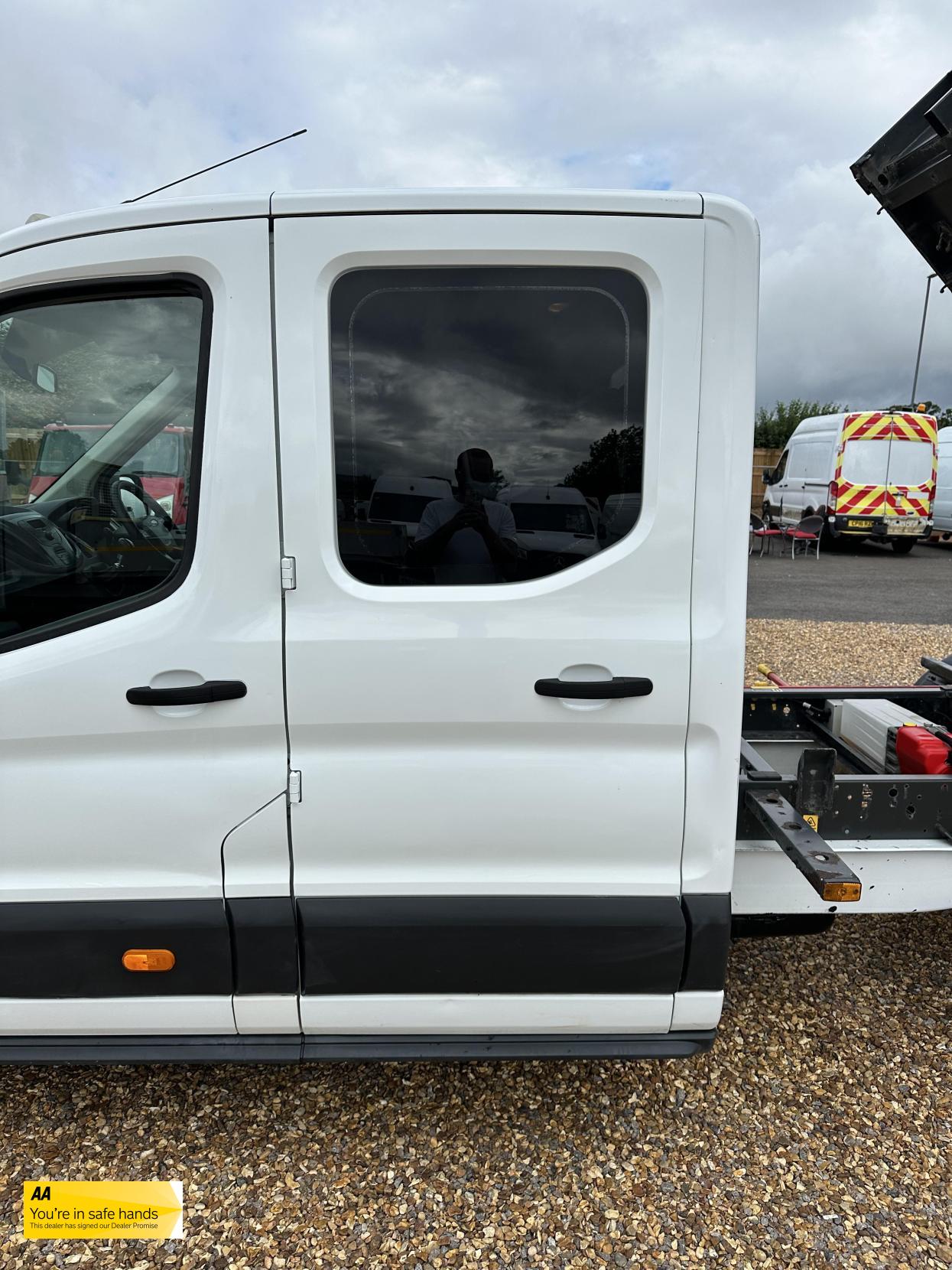 Ford Transit 2.0 350 EcoBlue Chassis Double Cab 4dr Diesel Manual RWD L3 H1 Euro 6 (DRW) (130 ps)