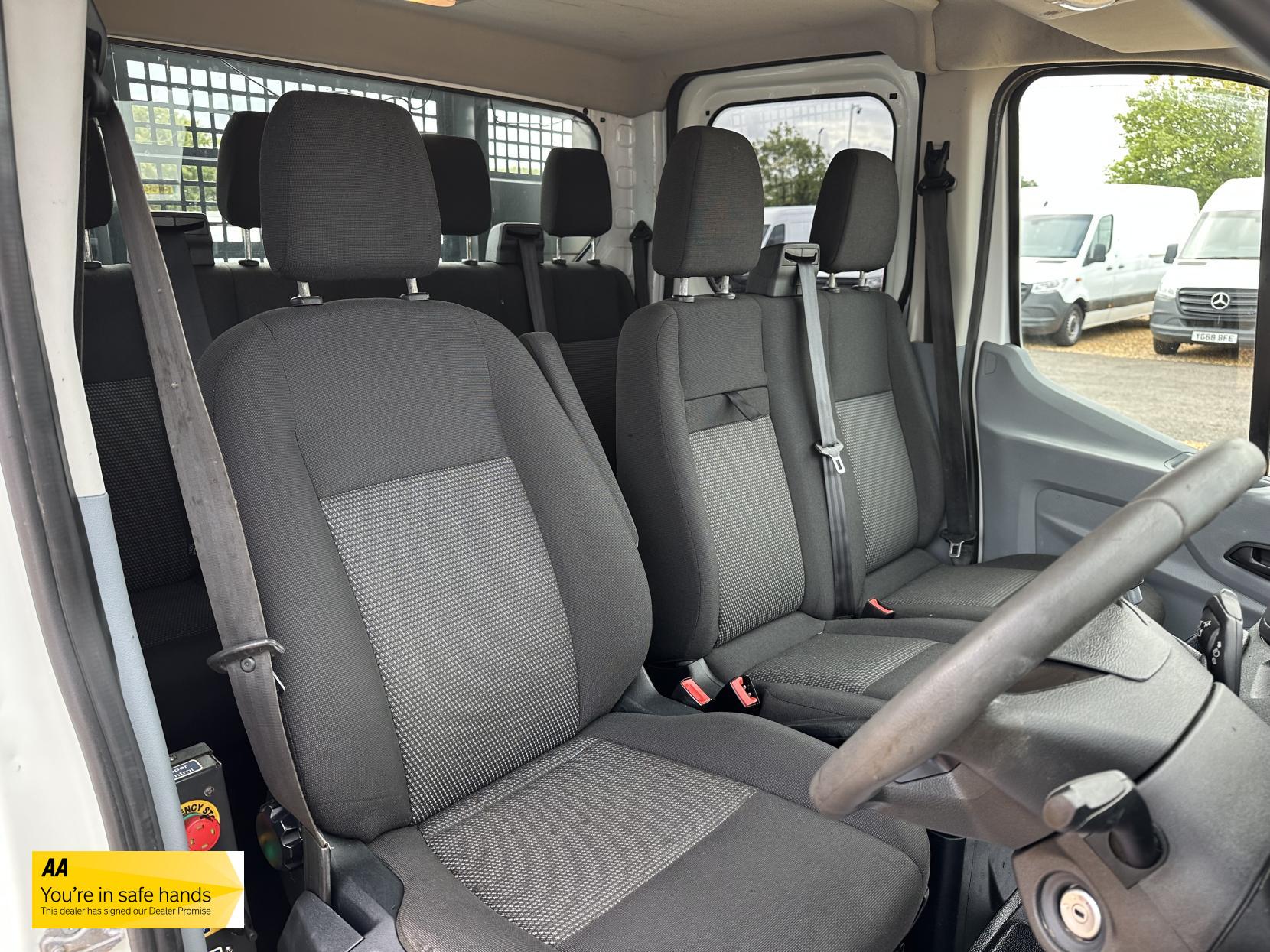 Ford Transit 2.0 350 EcoBlue Chassis Double Cab 4dr Diesel Manual RWD L3 H1 Euro 6 (DRW) (130 ps)