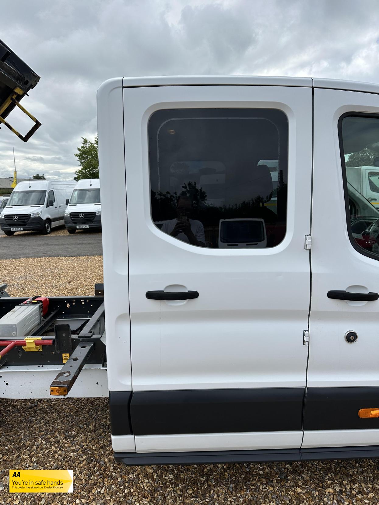 Ford Transit 2.0 350 EcoBlue Chassis Double Cab 4dr Diesel Manual RWD L3 H1 Euro 6 (DRW) (130 ps)