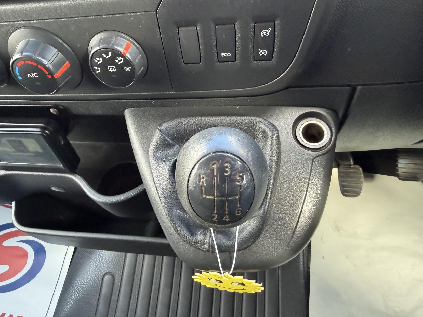 2019 Vauxhall Movano 2.3 CDTi 3500 Panel Van 5dr Diesel Manual FWD L2 H2 Euro 6 (130 ps) - Thumbnail 24