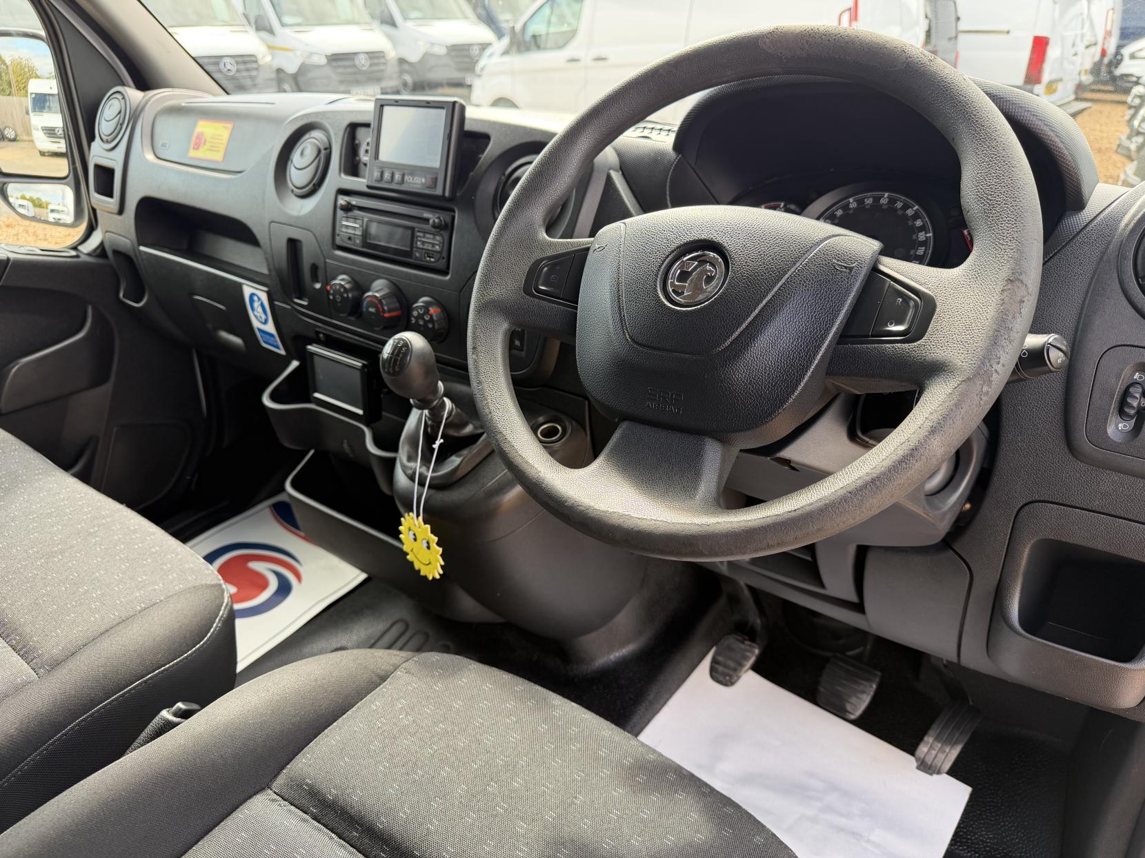 2019 Vauxhall Movano 2.3 CDTi 3500 Panel Van 5dr Diesel Manual FWD L2 H2 Euro 6 (130 ps) - Thumbnail 2