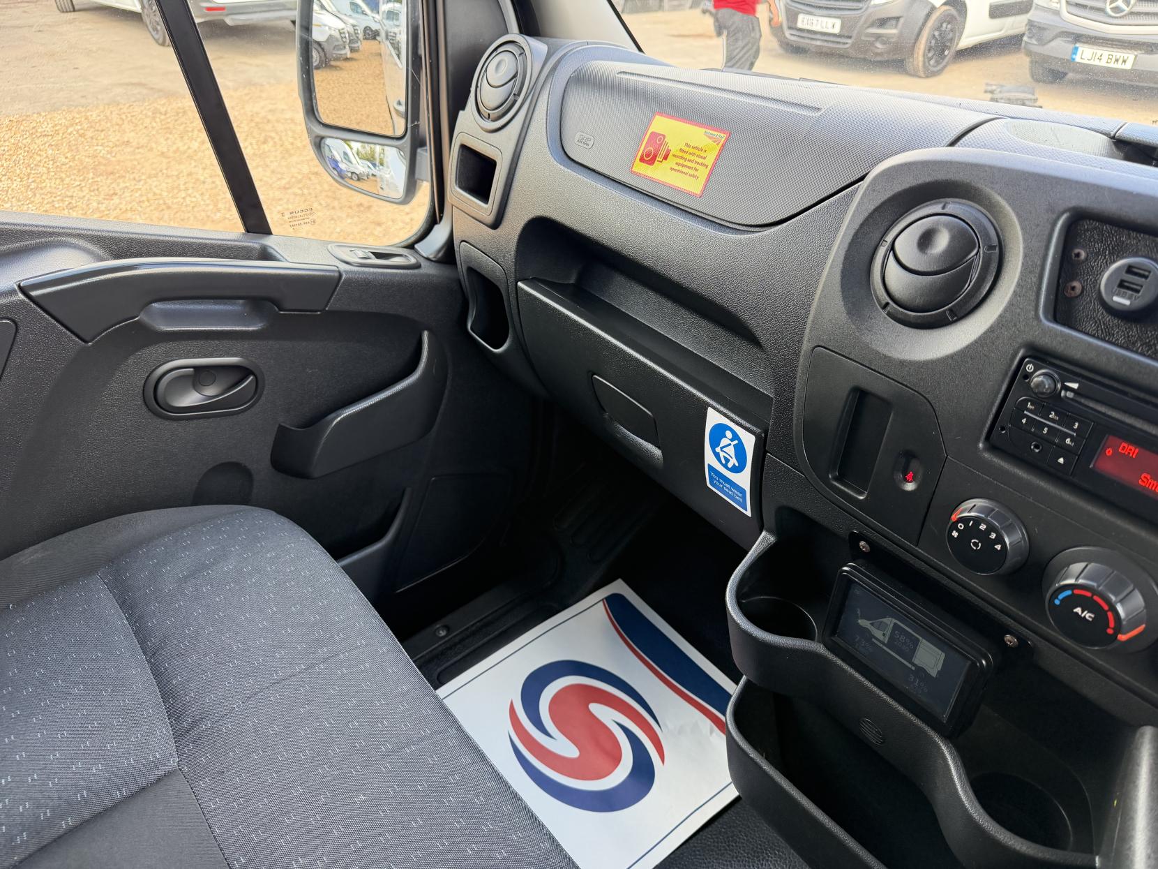 2019 Vauxhall Movano 2.3 CDTi 3500 Panel Van 5dr Diesel Manual FWD L2 H2 Euro 6 (130 ps) - Thumbnail 29
