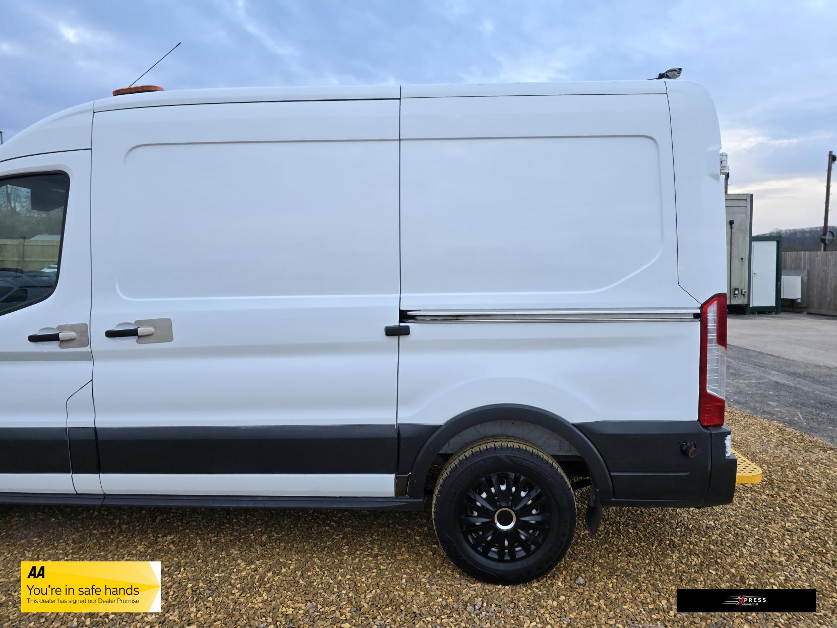 Ford Transit Transit 2.0 350 EcoBlue Panel Van 5dr Diesel Manual FWD L2 H2 Euro 6 (170 ps)
