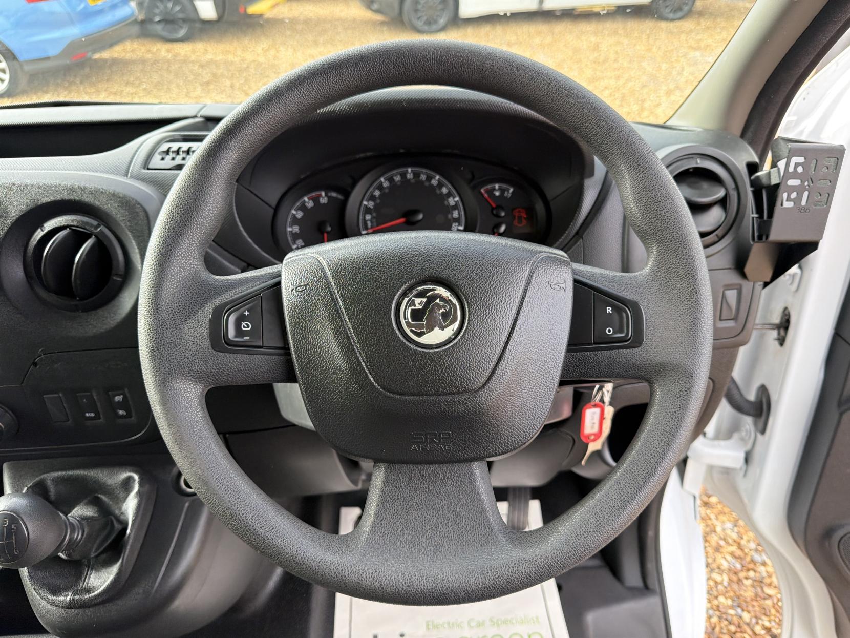 Vauxhall Movano 2.3 CDTi 3500 Panel Van 5dr Diesel Manual FWD L2 H2 Euro 6 (130 ps)