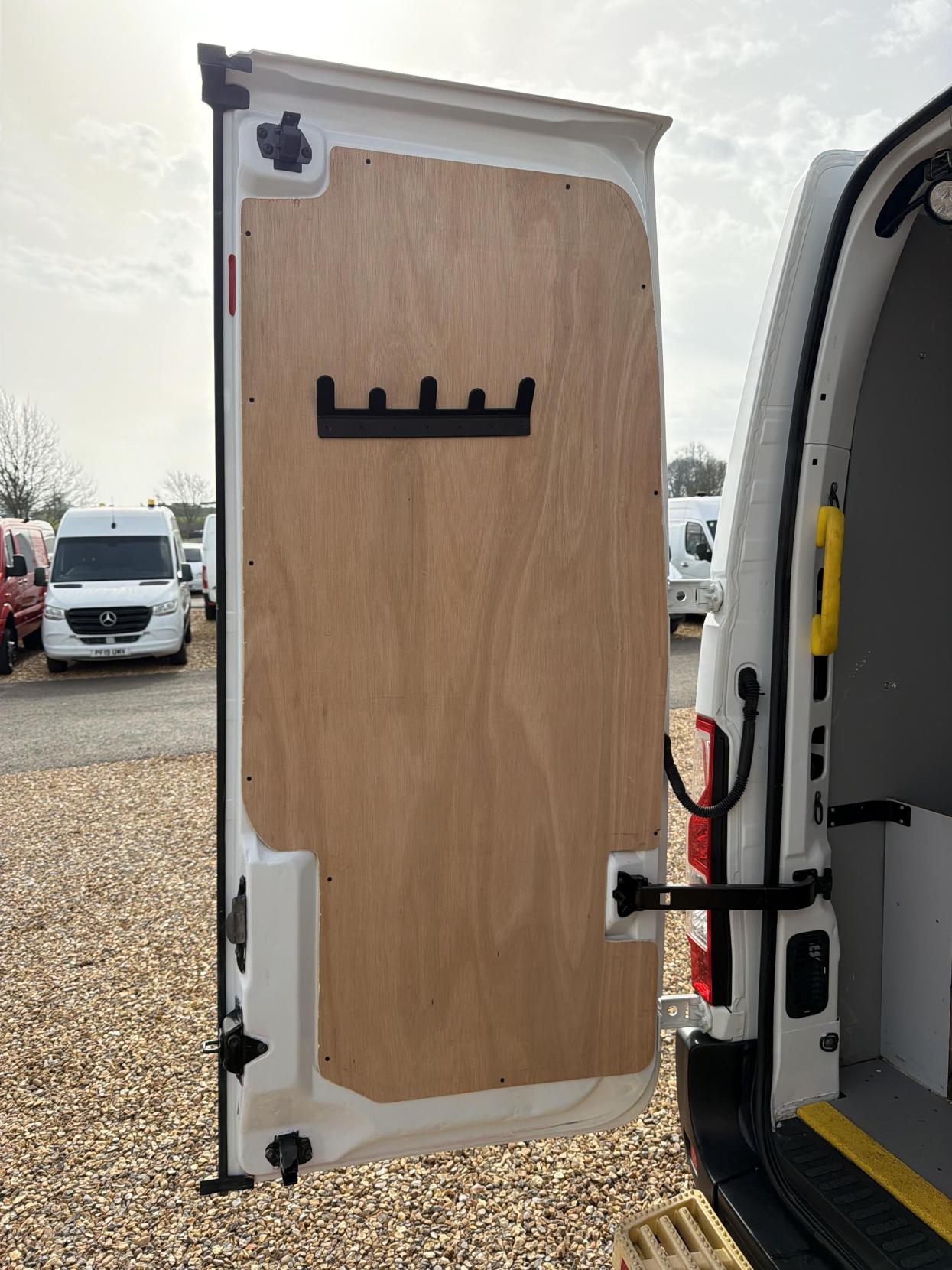 Vauxhall Movano 2.3 CDTi 3500 Panel Van 5dr Diesel Manual FWD L2 H2 Euro 6 (130 ps)