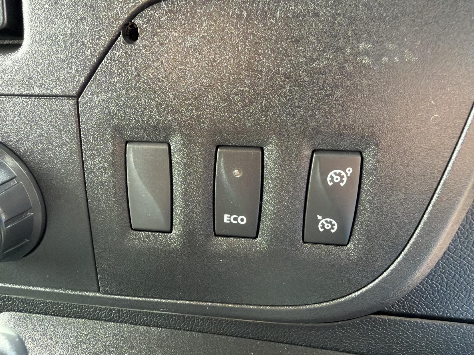 Vauxhall Movano 2.3 CDTi 3500 Panel Van 5dr Diesel Manual FWD L2 H2 Euro 6 (130 ps)