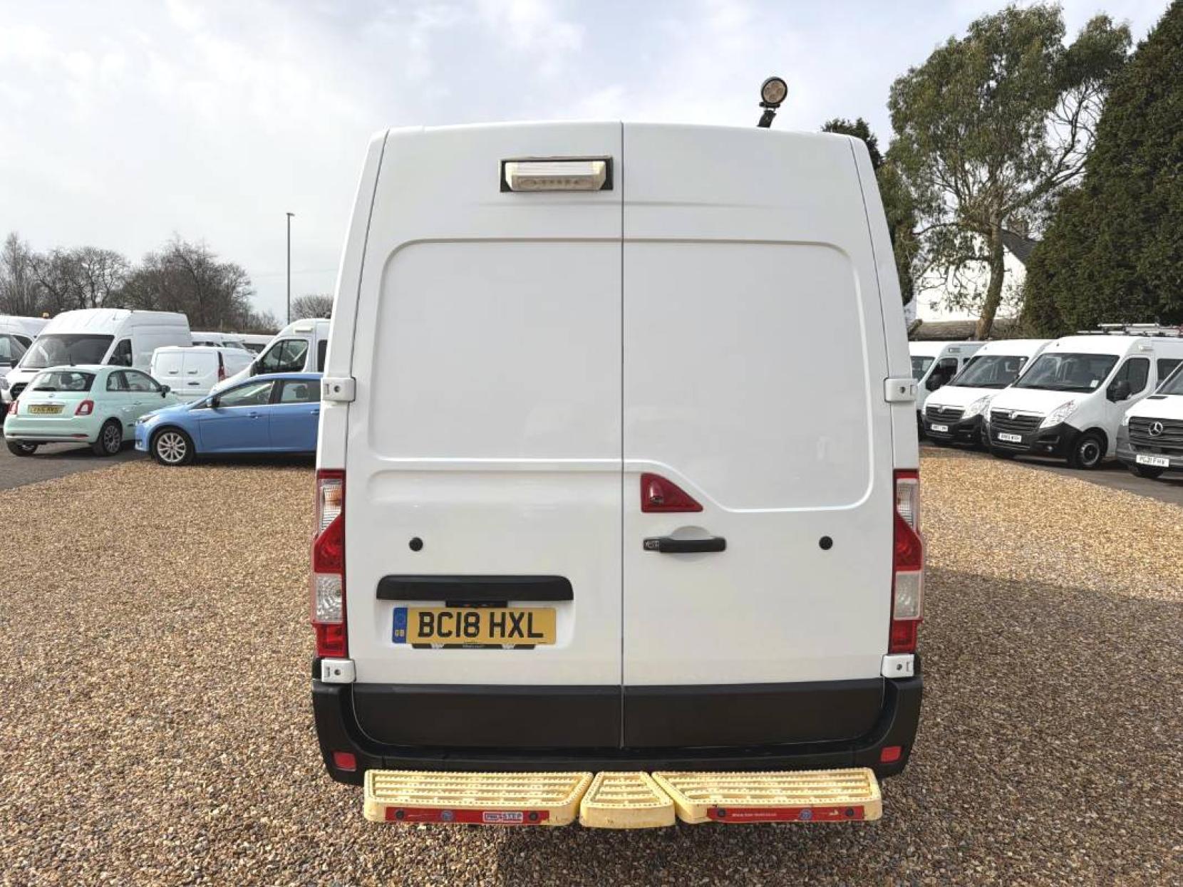 Vauxhall Movano 2.3 CDTi 3500 Panel Van 5dr Diesel Manual FWD L2 H2 Euro 6 (130 ps)
